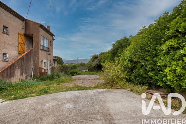 Maison à vendre 6 pièces 203 m² Fréjus
