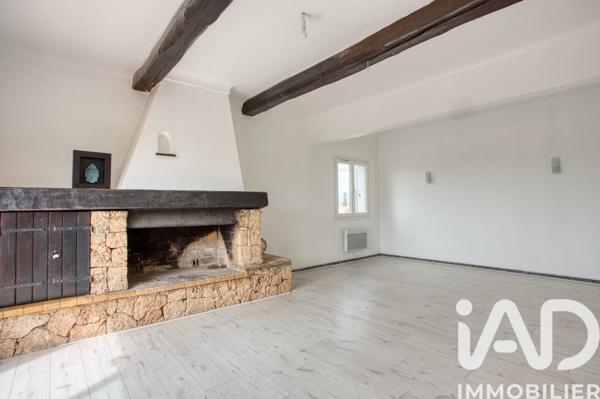 Maison à vendre 6 pièces 203 m² Fréjus