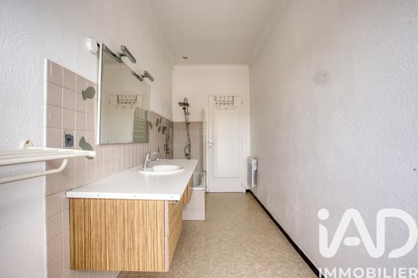 Maison à vendre 6 pièces 203 m² Fréjus