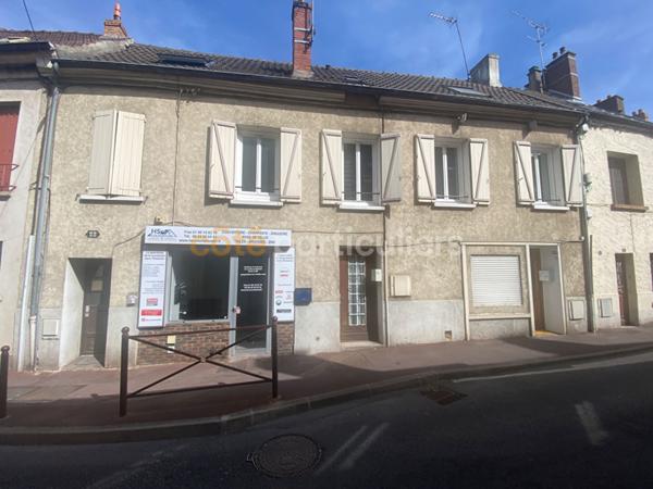 Vente
                Maison90 m² - 5 Pièces -
                    MONTLHERY (91310)