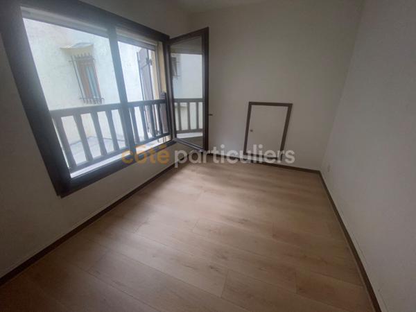 Vente
                Maison90 m² - 5 Pièces -
                    MONTLHERY (91310)