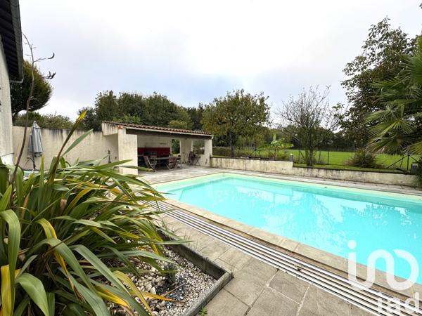 Maison à vendre 8 pièces 198 m² Fors