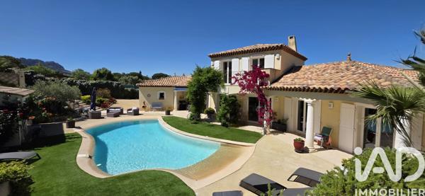 Maison à vendre 5 pièces 153 m² Roquebrune-sur-Argens
