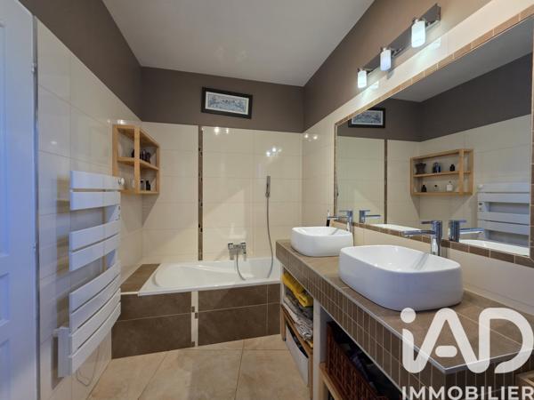 Maison à vendre 5 pièces 153 m² Roquebrune-sur-Argens