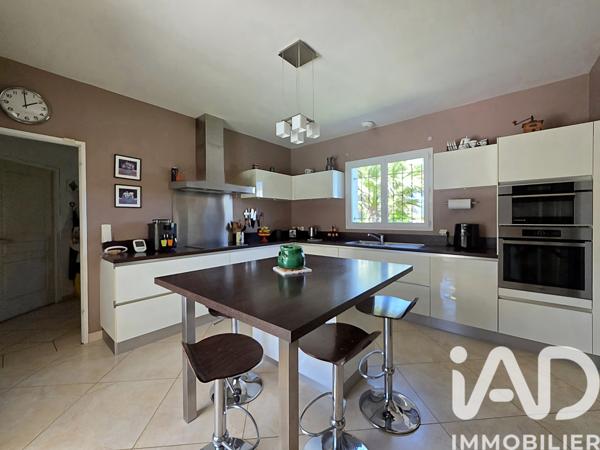 Maison à vendre 5 pièces 153 m² Roquebrune-sur-Argens