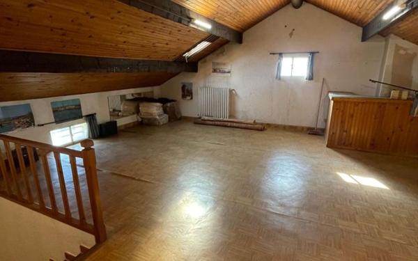 Maison à vendre    5 pièces • 147,10 m2 Carpentras