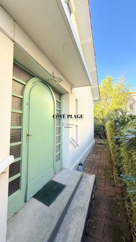 Royan (17200) FONCILLON - LE CHAY - MAISON DE VILLE ANNEE 50 - 5 PCS - 4 CHS - GARAGE- AU PRIX DE 499 000 € FAI