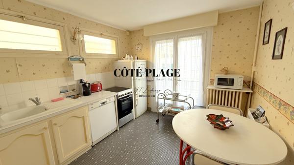 Royan (17200) FONCILLON - LE CHAY - MAISON DE VILLE ANNEE 50 - 5 PCS - 4 CHS - GARAGE- AU PRIX DE 499 000 € FAI