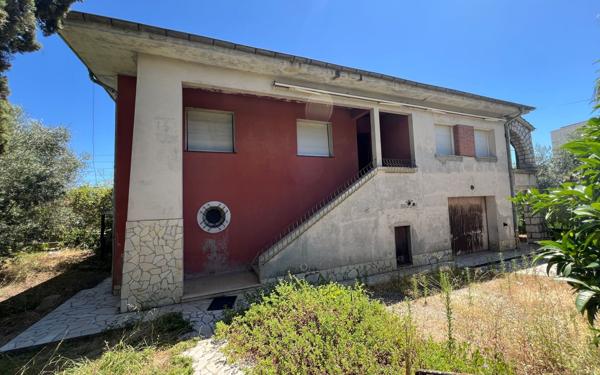 Maison à vendre    5 pièces • 220 m2 Villeneuve-Loubet