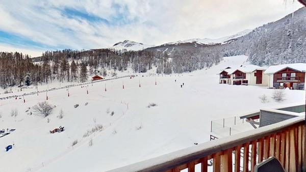 Les Orres 48 m² en duplex 2 chambres dans résidence avec piscine