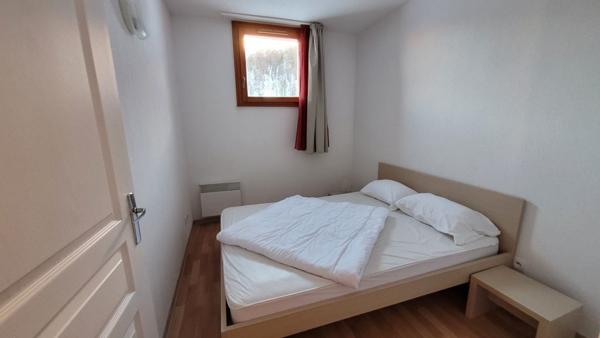 Les Orres 48 m² en duplex 2 chambres dans résidence avec piscine