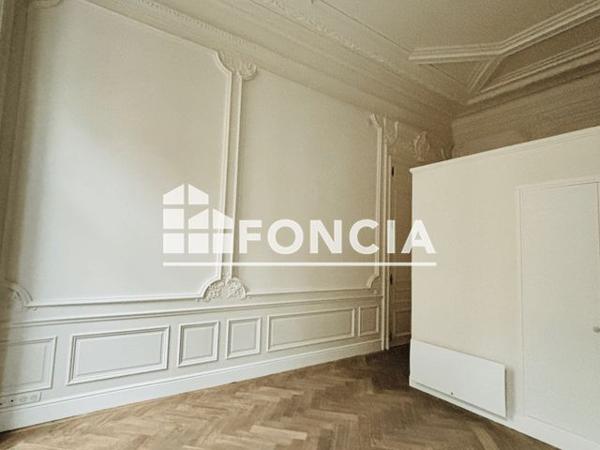 Location Studio 36.54 m² - 72 RUE DE LILLE PORTE B05 Tourcoing 59200