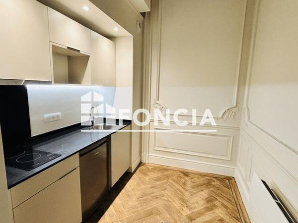 Location Studio 36.54 m² - 72 RUE DE LILLE PORTE B05 Tourcoing 59200