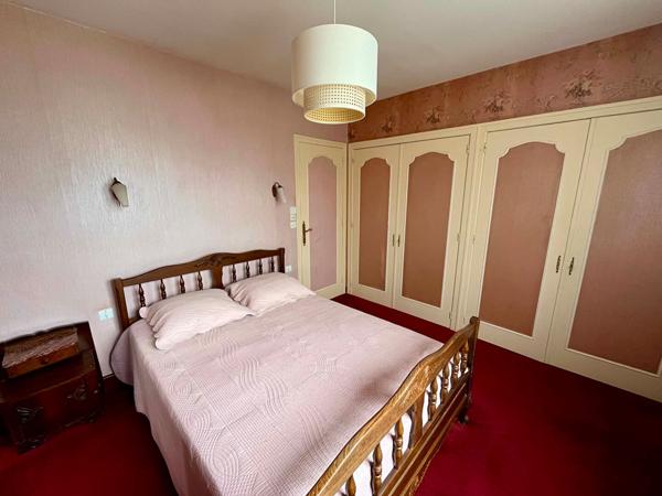 Pavillon plain pied 2 chambres , Ernee Pavillon plain pied 2 chambres , Ernee