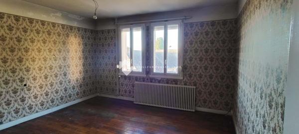 Immeuble de 100 m² : idéal investisseur !