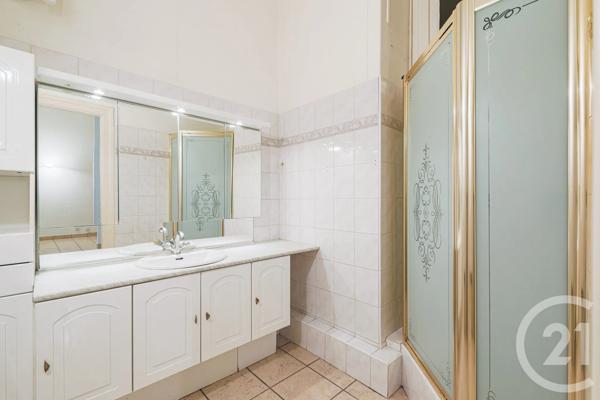 Appartement F3 à vendre  3 pièces - 90 m 2   GRENOBLE  - 38