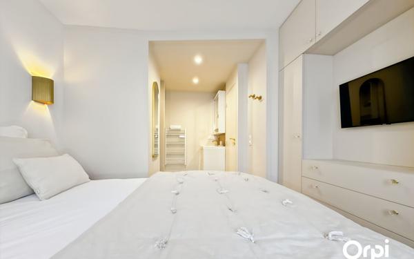 Appartement à vendre    3 pièces • 56 m2 Saint-Tropez