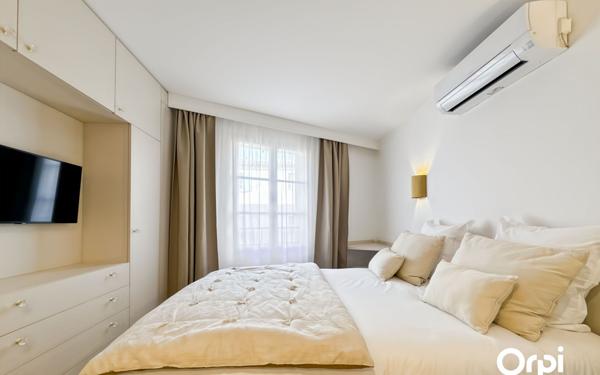 Appartement à vendre    3 pièces • 56 m2 Saint-Tropez