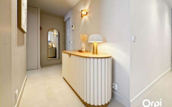 Appartement à vendre    3 pièces • 56 m2 Saint-Tropez