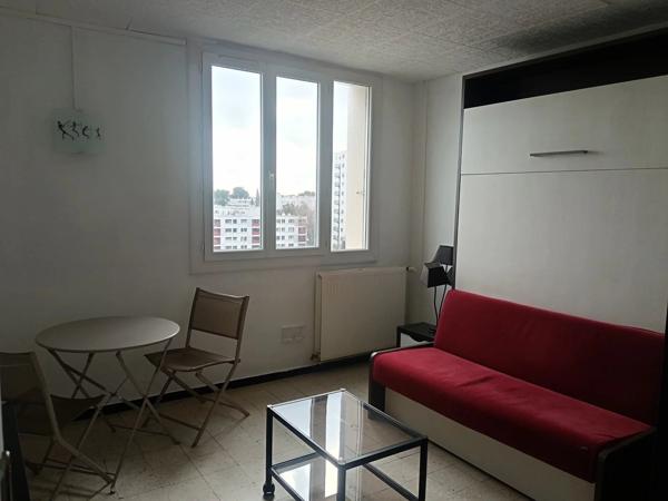 Location                                                      Appartement
                        
                     1 pièces                      27 m2                     à Montpellier