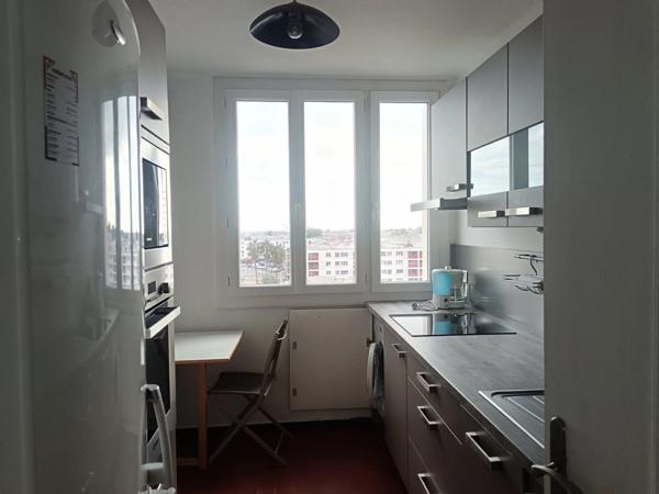 Location                                                      Appartement
                        
                     1 pièces                      27 m2                     à Montpellier