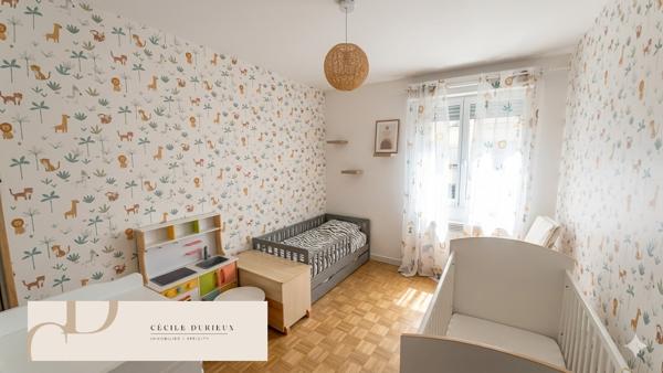 Appartement
         3 pièces
        - 81 m² 310 000 € *