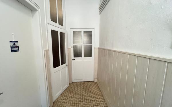 Immeuble à vendre    3 pièces •  Laon