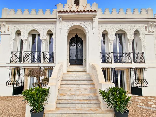 VILLA INDIVIDUELLE DE CARACTÈRE DE TYPE 6 PIÈCES