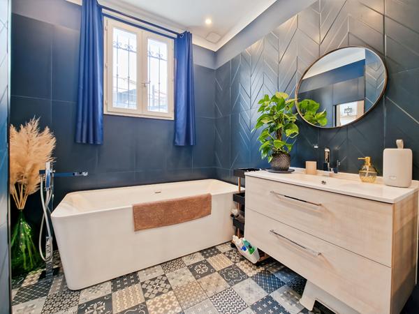 VILLA INDIVIDUELLE DE CARACTÈRE DE TYPE 6 PIÈCES