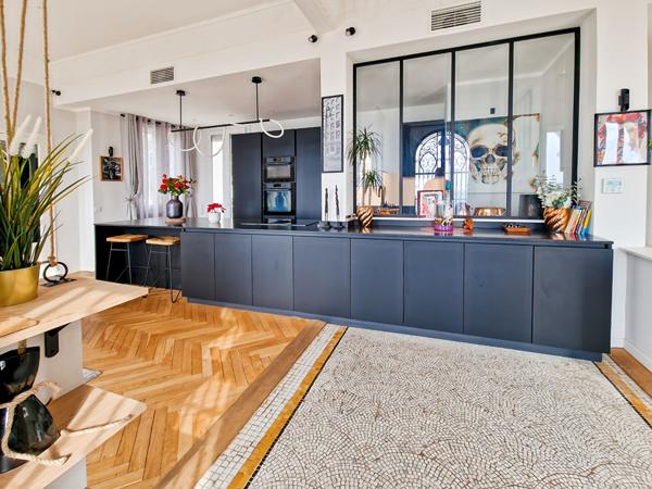 VILLA INDIVIDUELLE DE CARACTÈRE DE TYPE 6 PIÈCES