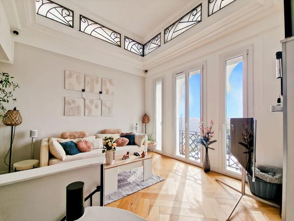 VILLA INDIVIDUELLE DE CARACTÈRE DE TYPE 6 PIÈCES