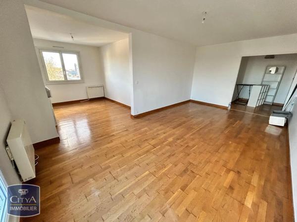 Appartement à louer 4 pièces 77.57m²