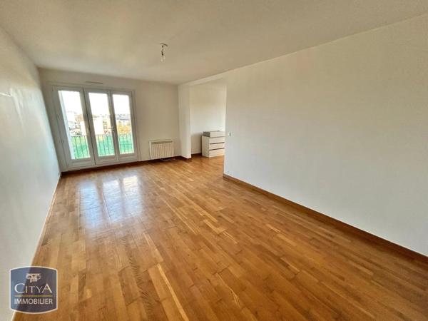 Appartement à louer 4 pièces 77.57m²