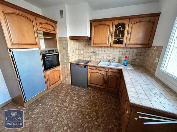 Appartement à louer 4 pièces 77.57m²