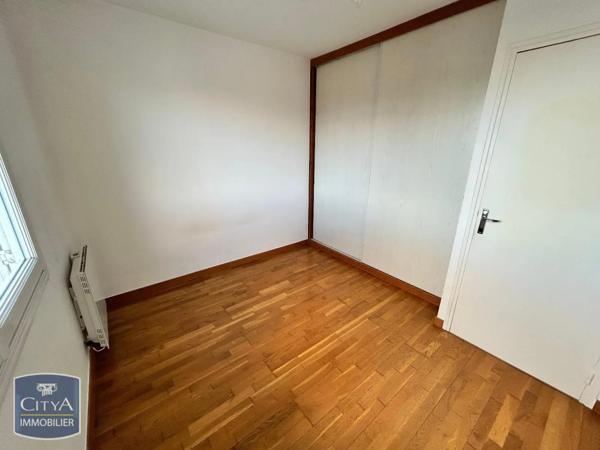 Appartement à louer 4 pièces 77.57m²