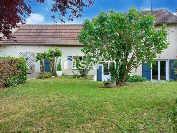 Maison de caractère avec jardin sans vis-à-vis et studio indépendant.