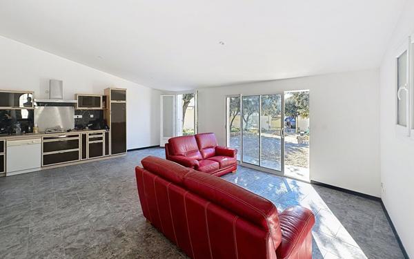 Maison à vendre    3 pièces • 97 m2 Les Angles