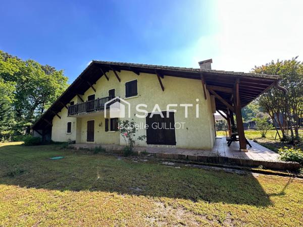 Maison 160 m2 et 60 m2 de dépendances