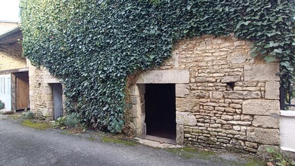 DÉPENDANCE À RÉHABILITER VOUILLÉ