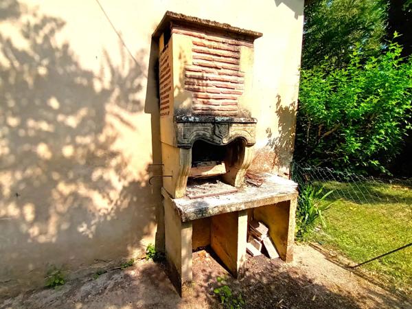 Ferme périgourdine avec dépendances et pré à Bergerac