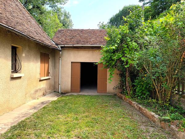 Ferme périgourdine avec dépendances et pré à Bergerac