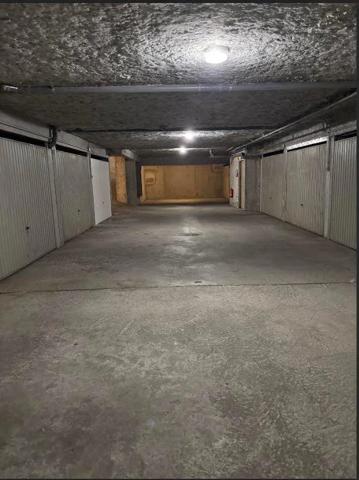 Parking / Box à louer à Condrieu (69420)