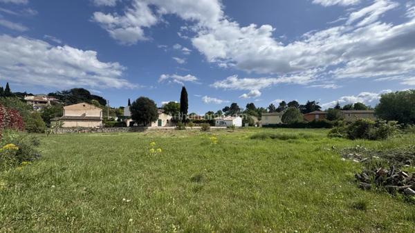 Vente Terrain 1083 m2 à Draguignan
