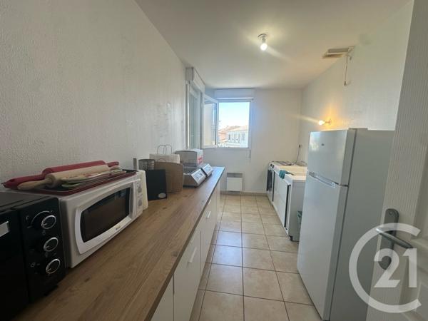 Appartement F3 à vendre  3 pièces - 70 m2 ST MAXIMIN LA STE BAUME - 83