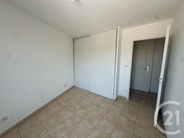 Appartement F3 à vendre  3 pièces - 70 m2 ST MAXIMIN LA STE BAUME - 83