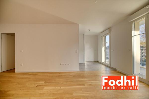 Appartement 4 pièces avec parking – Rue du Lavoir