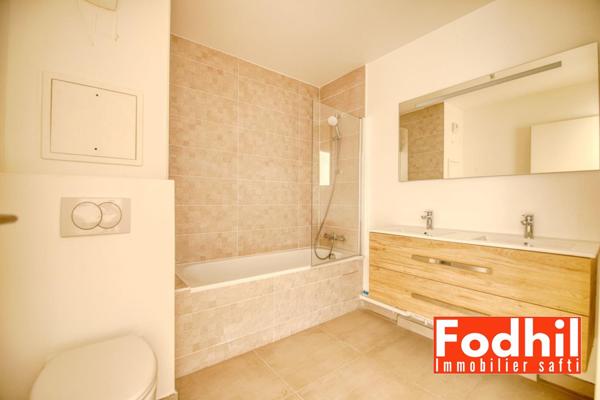 Appartement 4 pièces avec parking – Rue du Lavoir