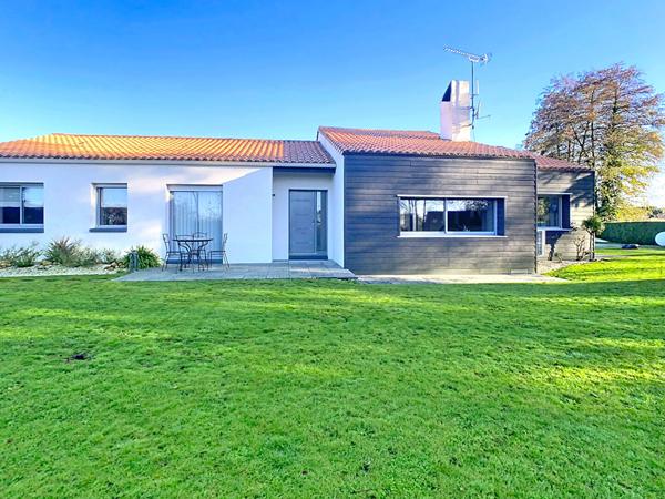 Maison à vendre à Cholet - 5 pièces, piscine et garage