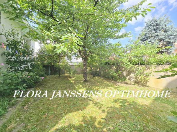 COLOMBES – Belle maison familiale indépendante aux volumes généreux, jardin arboré et grand garage