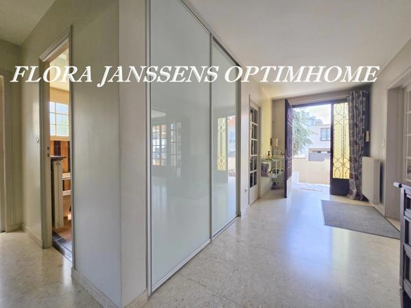 COLOMBES – Belle maison familiale indépendante aux volumes généreux, jardin arboré et grand garage